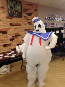 The recruiting committee of Residential Life plotted to attract new members by launching a marketing scheme involving an inside joke and inflatable suit. Photo by Samantha Pallini.