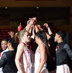 The women’s basketball team begin a two-game road road trip beginning tonight at Evansville. ￼photo by Justin Limoges