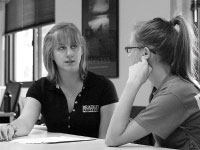Senior electronic media major Hallie Duesenberg counsels sophomore advertising major Eline Seddon at the Smith Career Center. Duesenberg is an advisor in the Career Peer Advisor Program, a new program started this year. Photo by Megan Loos